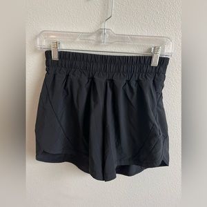 Lululemon Track That High-Rise Lined Short 5"